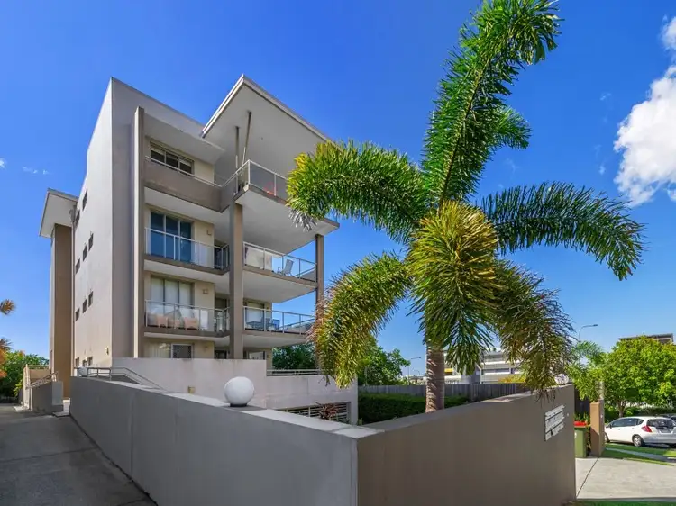 2/15 Donkin Street, Nundah QLD 4012