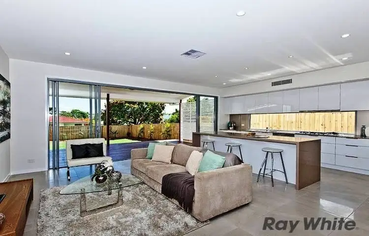 16 Araluen Street, Kedron QLD 4031