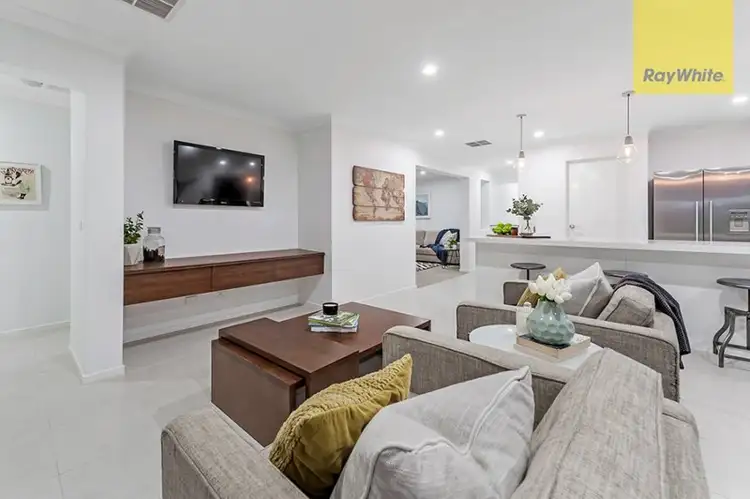 Seventh view of Homely house listing, 17 Leveque Loop, Craigieburn VIC 3064