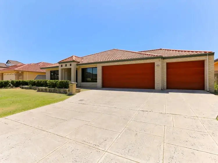 35 Lomandra Drive, Canning Vale WA 6155