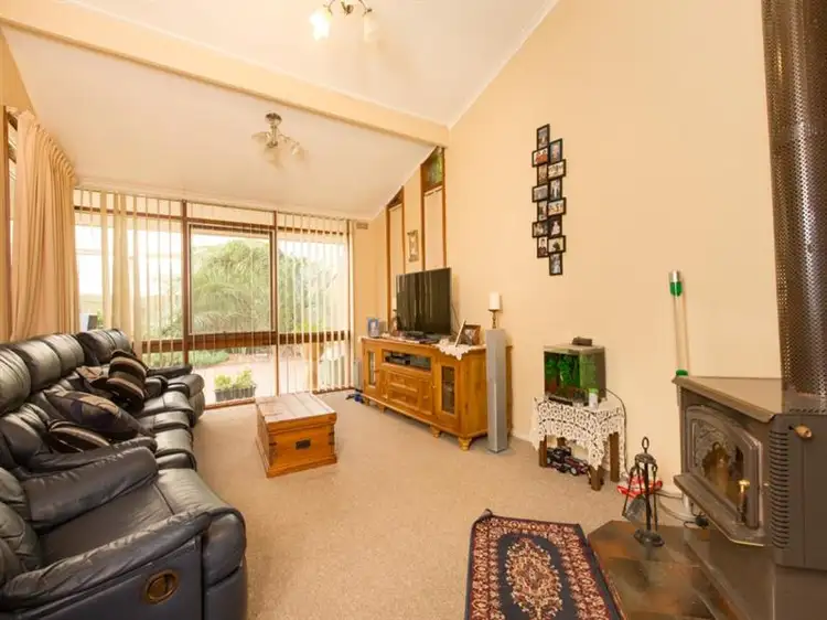 Second view of Homely house listing, 7 Snowy Avenue, Red Cliffs VIC 3496