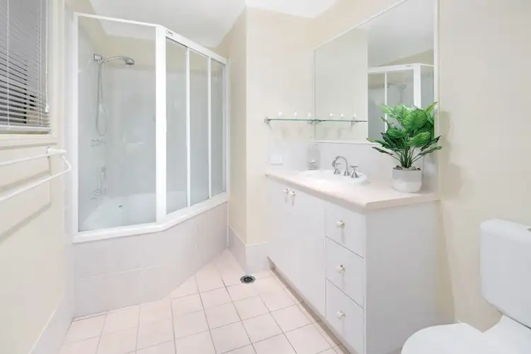 Seventh view of Homely house listing, 6 Oak Place, Mackenzie QLD 4156