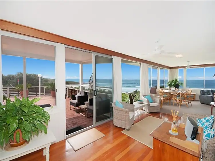 3 Pacific Parade, Yamba NSW 2464