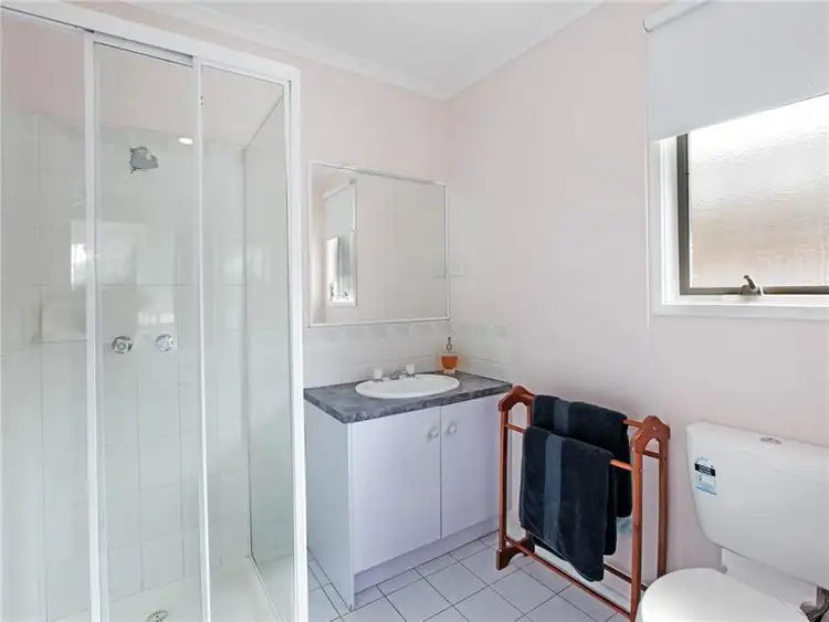 Seventh view of Homely house listing, 6 Boulder Court, Lara VIC 3212