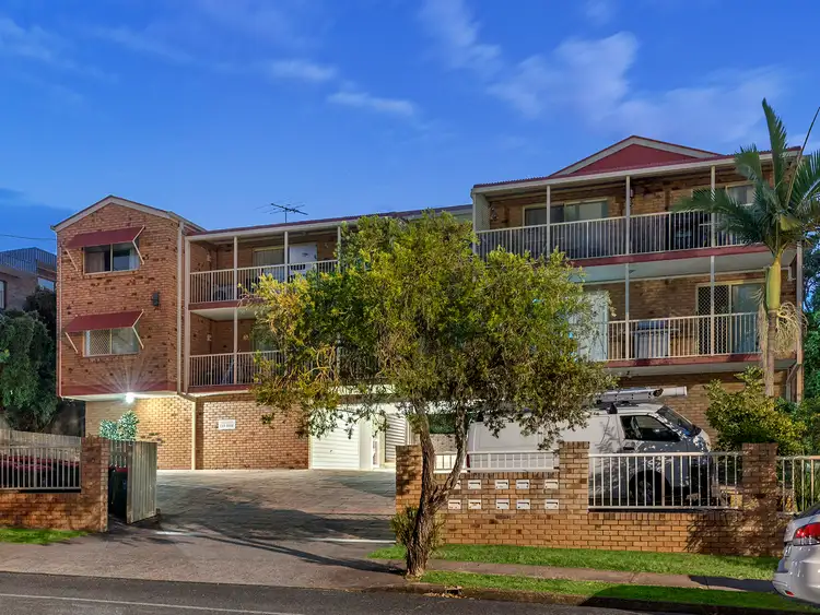 6/98 Pembroke Road, Coorparoo QLD 4151