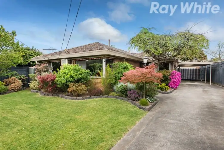 4 Leonard Street, Bayswater VIC 3153