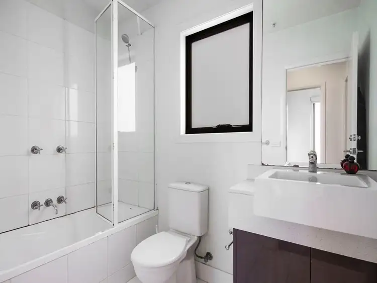 Seventh view of Homely apartment listing, 8/321 Orrong Road, St Kilda East VIC 3183