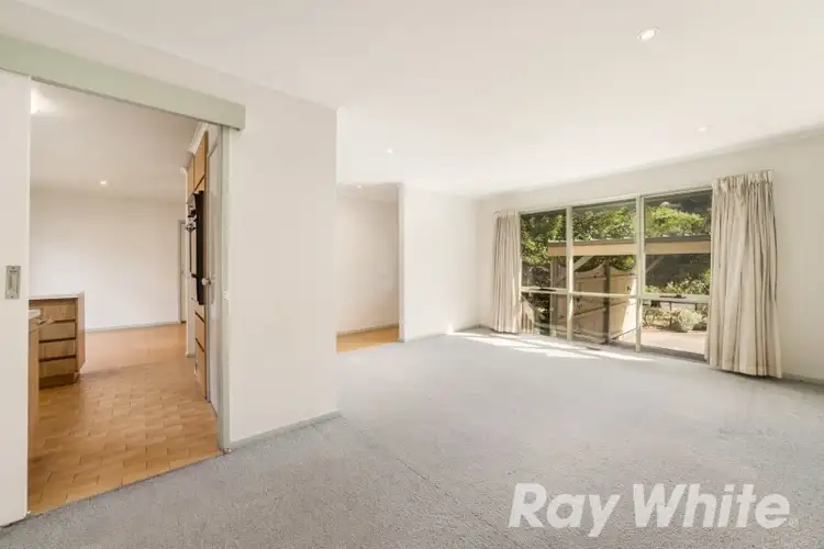 Fifth view of Homely house listing, 5 Strathaird Close, Diamond Creek VIC 3089