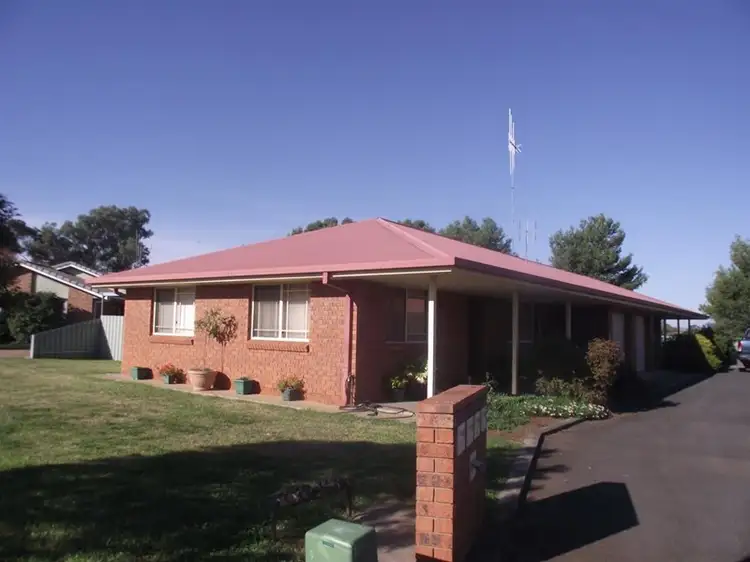 Main view of Homely unit listing, 1/16 Ebelina Crescent, Parkes NSW 2870