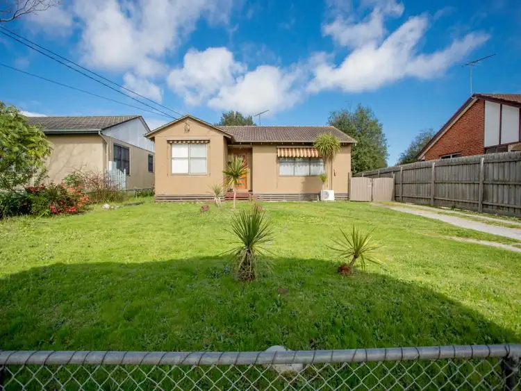 6 Rosemary Crescent, Frankston North VIC 3200