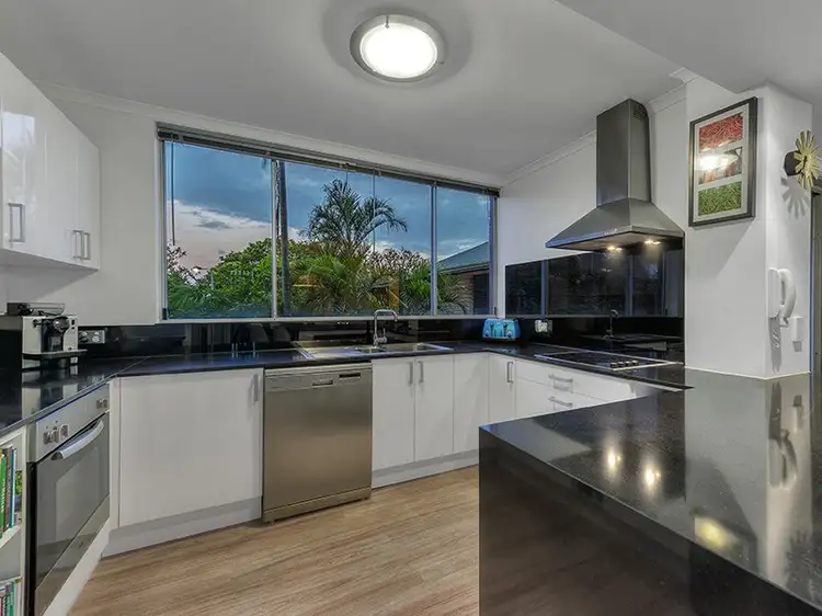 Fifth view of Homely unit listing, 2/19 Ellis Street, Kangaroo Point QLD 4169