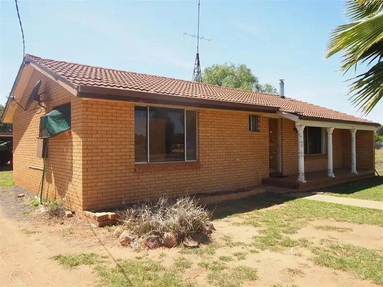 73 Cardigan Street, Tullamore NSW 2874