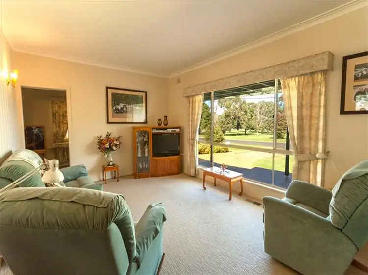 27 Kelly Avenue, Griffith NSW 2680