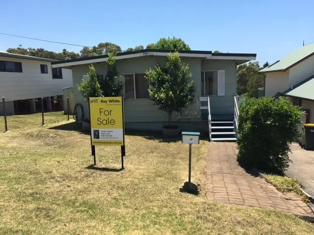 10 Canberra Crescent, Burrill Lake NSW 2539