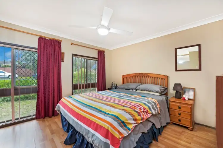 Fourth view of Homely house listing, 28 Popondetta Place, Glenfield NSW 2167