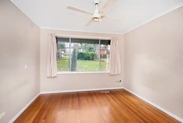 Fifth view of Homely house listing, 5 Madison Court, Bundoora VIC 3083