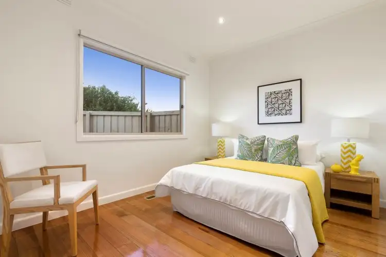 Sixth view of Homely unit listing, 1/5 Luntar Road, Oakleigh South VIC 3167