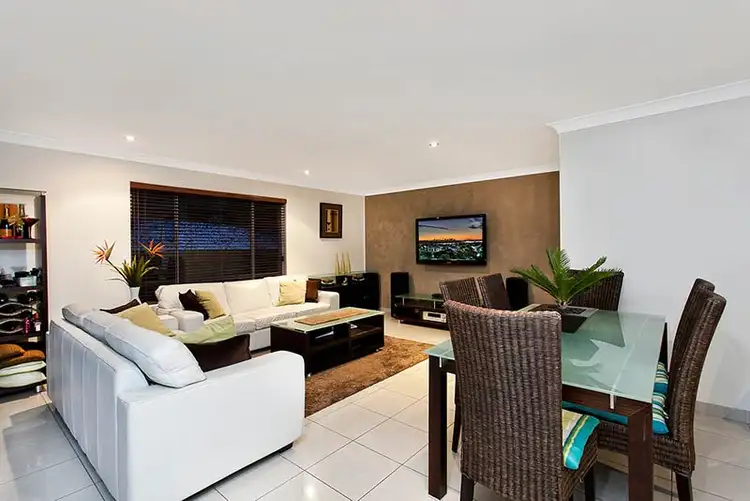 Second view of Homely townhouse listing, 2/50 Urunga Parade, Wollongong NSW 2500