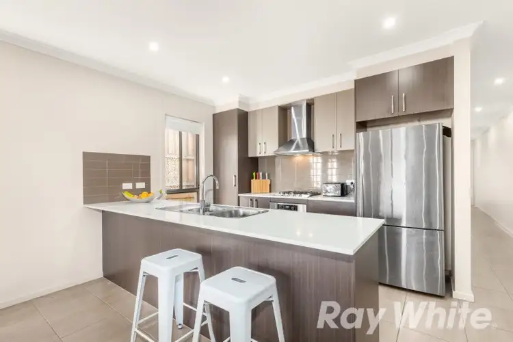 Second view of Homely house listing, 28 Gyrfalcon Way, Doreen VIC 3754
