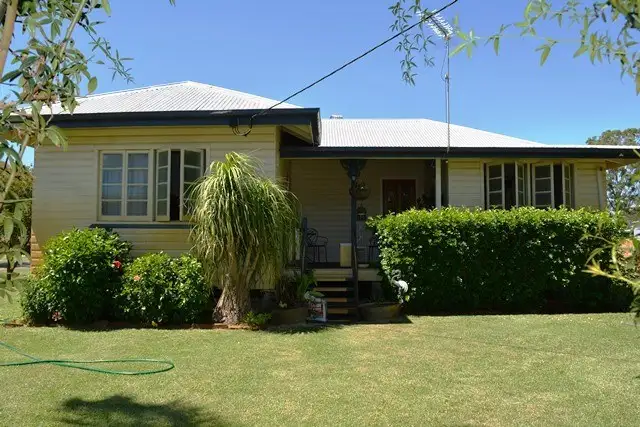 20 Edward Street, Tambo QLD 4478