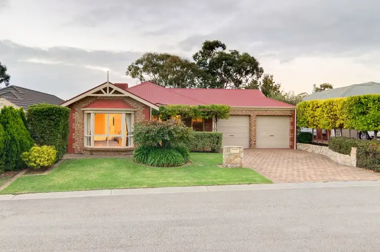 8 Honeyeater Crescent, Flagstaff Hill SA 5159