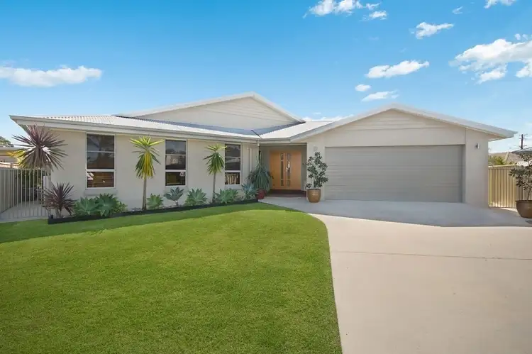 7 Flinders Place, Yamba NSW 2464
