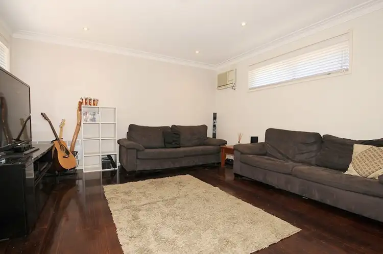 Second view of Homely unit listing, 4/21 Woodbine Grove, Chelsea VIC 3196