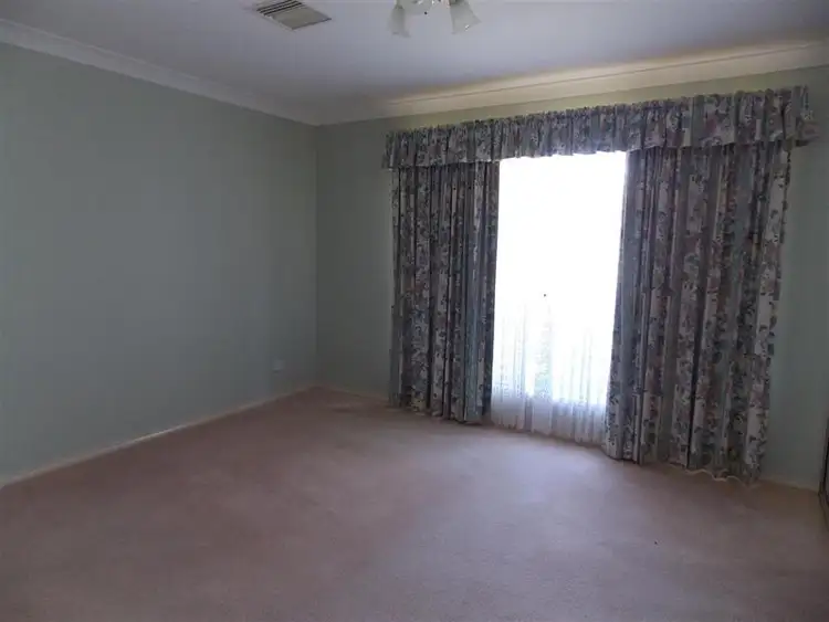 Sixth view of Homely house listing, 10 Noonan Street, Parkes NSW 2870