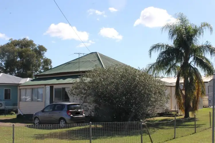 9 Hunter Street, Dalby QLD 4405
