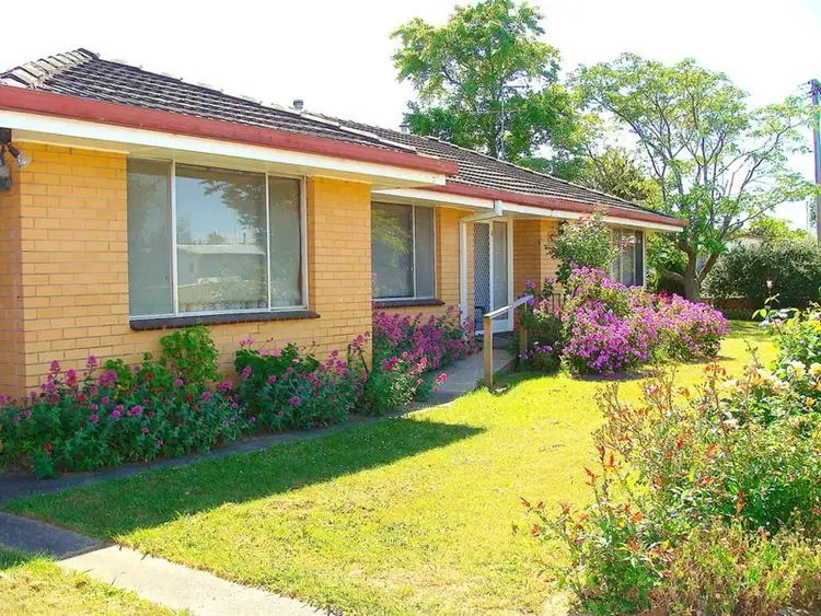Second view of Homely house listing, 5 Elmore Street, Hamilton VIC 3300