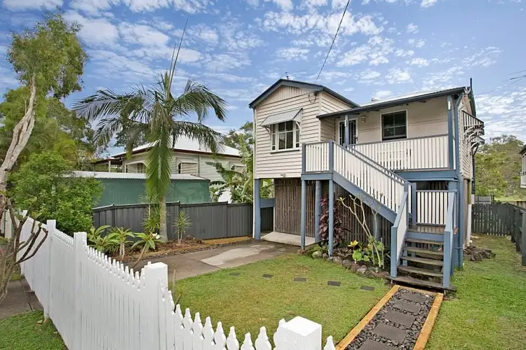 13 California Road, Oxley QLD 4075