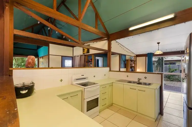 10 Woodlea Court, Kelso QLD 4815
