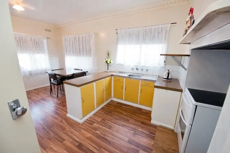 Sixth view of Homely house listing, 2 Hastings Street, Swan Hill VIC 3585