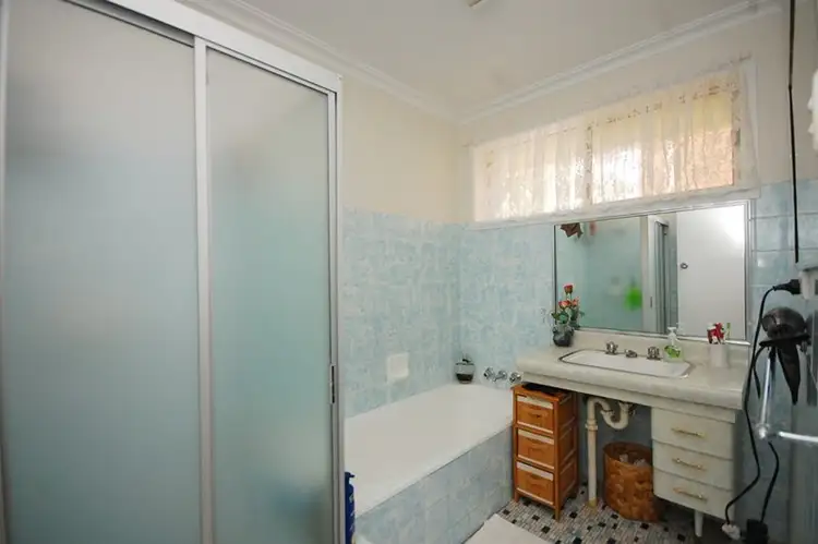 Seventh view of Homely house listing, 10 Murphy Crescent, Griffith NSW 2680