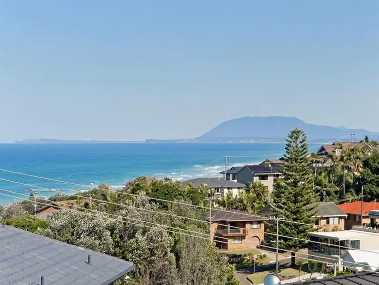 2/3 Davis Crescent, Port Macquarie NSW 2444