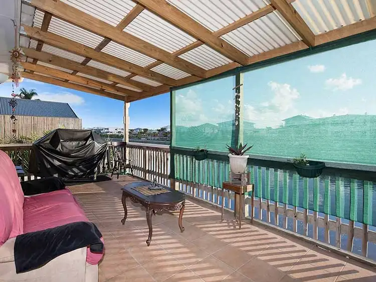 2/2 Rakumba Place, Mountain Creek QLD 4557