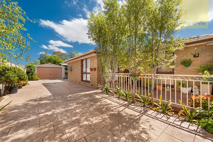 Second view of Homely house listing, 11 Milburn Place, Craigieburn VIC 3064