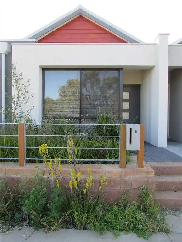 5 Stanbury Crescent, Ellenbrook WA 6069
