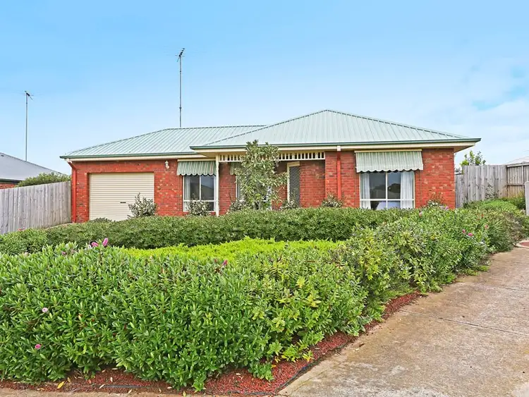 32 Shiraz Drive, Waurn Ponds VIC 3216
