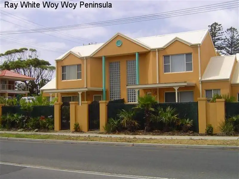 Main view of Homely townhouse listing, 11/154 West Street, Umina Beach NSW 2257