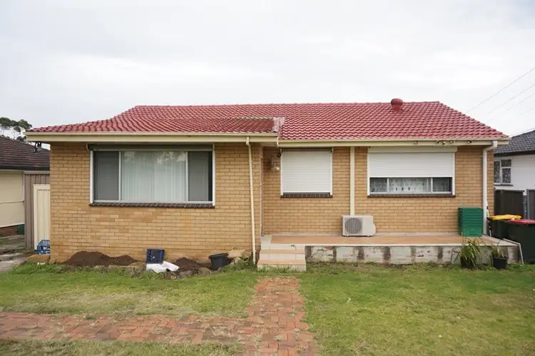 Main view of Homely house listing, 10 Donegal Avenue, Smithfield NSW 2164
