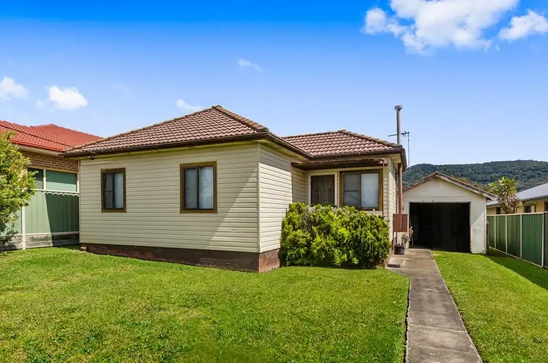 Main view of Homely house listing, 4 Tobruk Avenue, Fairy Meadow NSW 2519
