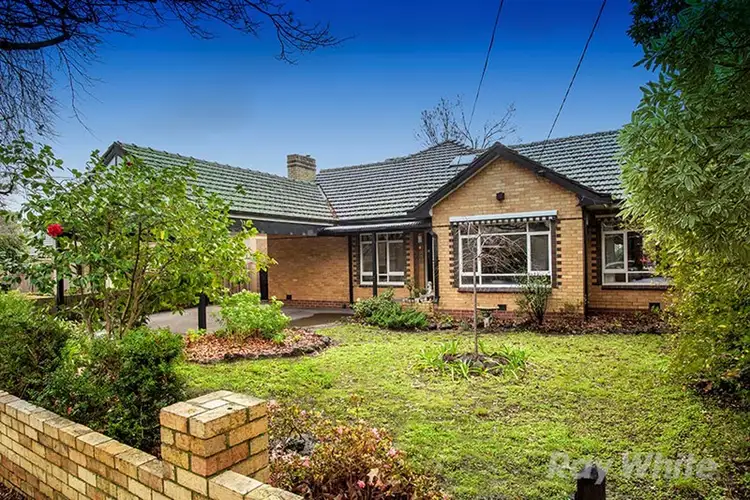 Second view of Homely house listing, 21 Park Close, Vermont VIC 3133