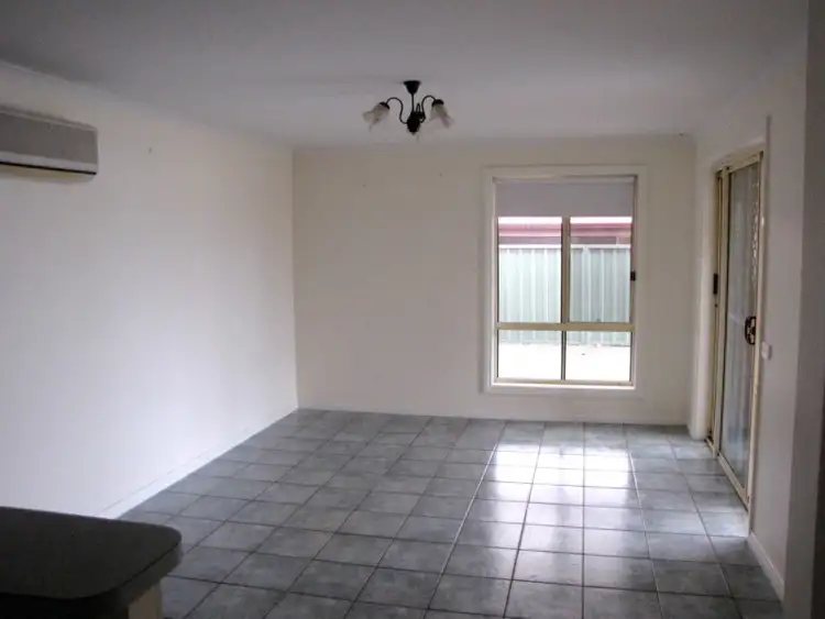 Sixth view of Homely house listing, 2/5 Edwards Crescent, Waikerie SA 5330