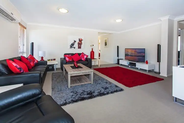 59 Valentine Circuit, Augustine Heights QLD 4300