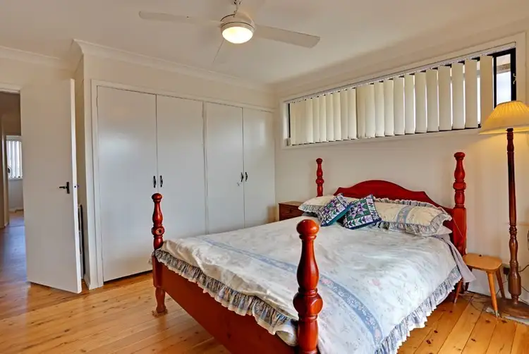 Sixth view of Homely house listing, 82 Kathleen White Crescent, Killarney Vale NSW 2261