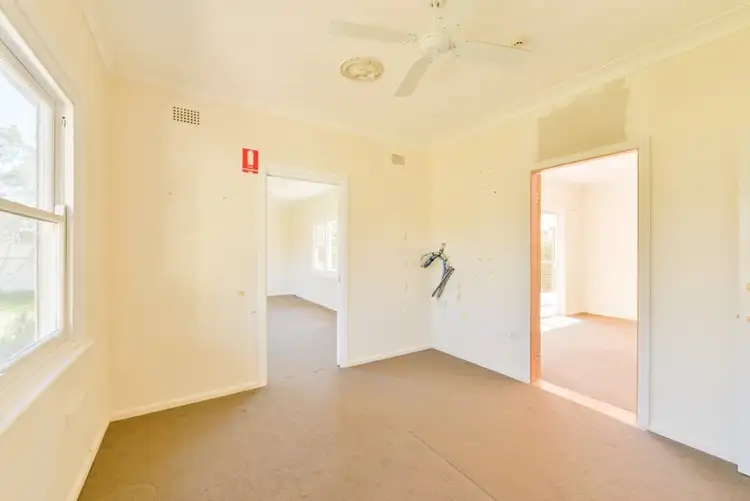 Sixth view of Homely house listing, 33 Edward Street, Tamworth NSW 2340