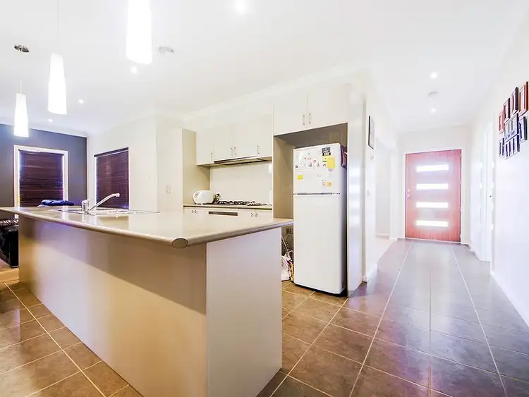 Fourth view of Homely house listing, 27 Eagleridge Promenade, Tarneit VIC 3029