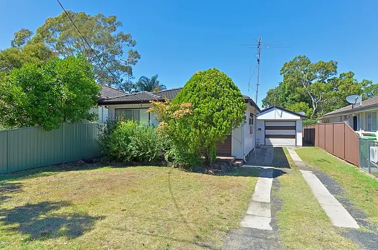 18 Waterloo Avenue, Woy Woy NSW 2256