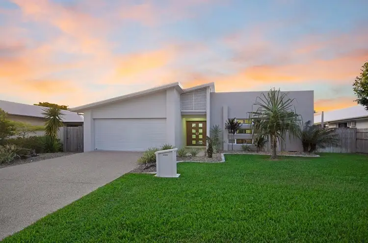 10 Balladonia Avenue, Mount Low QLD 4818
